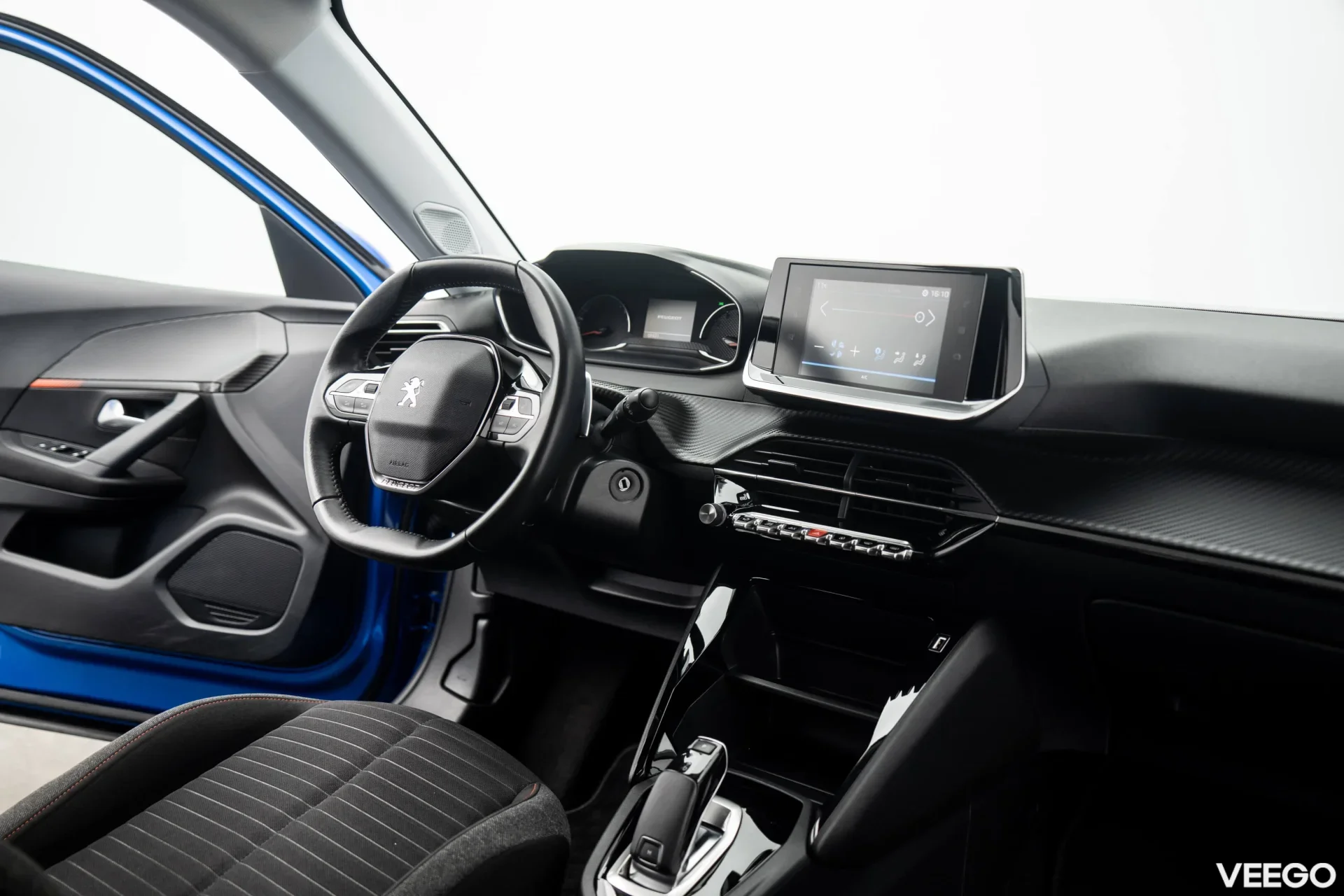 Peugeot 2008 PureTech 130 1.2 96kW