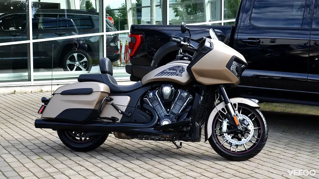 Indian Motorcycle Challenger DARK HORSE 1.8 90kW