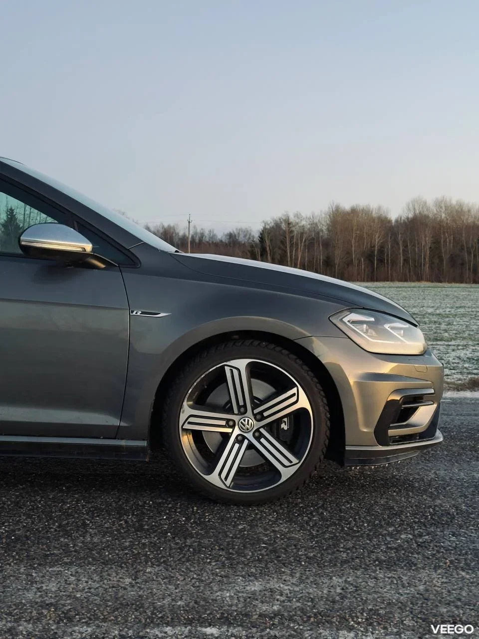 Volkswagen Golf R 2.0 221kW
