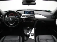 BMW 320 2 120kW thumbnail