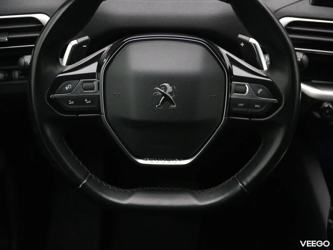 Peugeot 5008 1.2 96kW