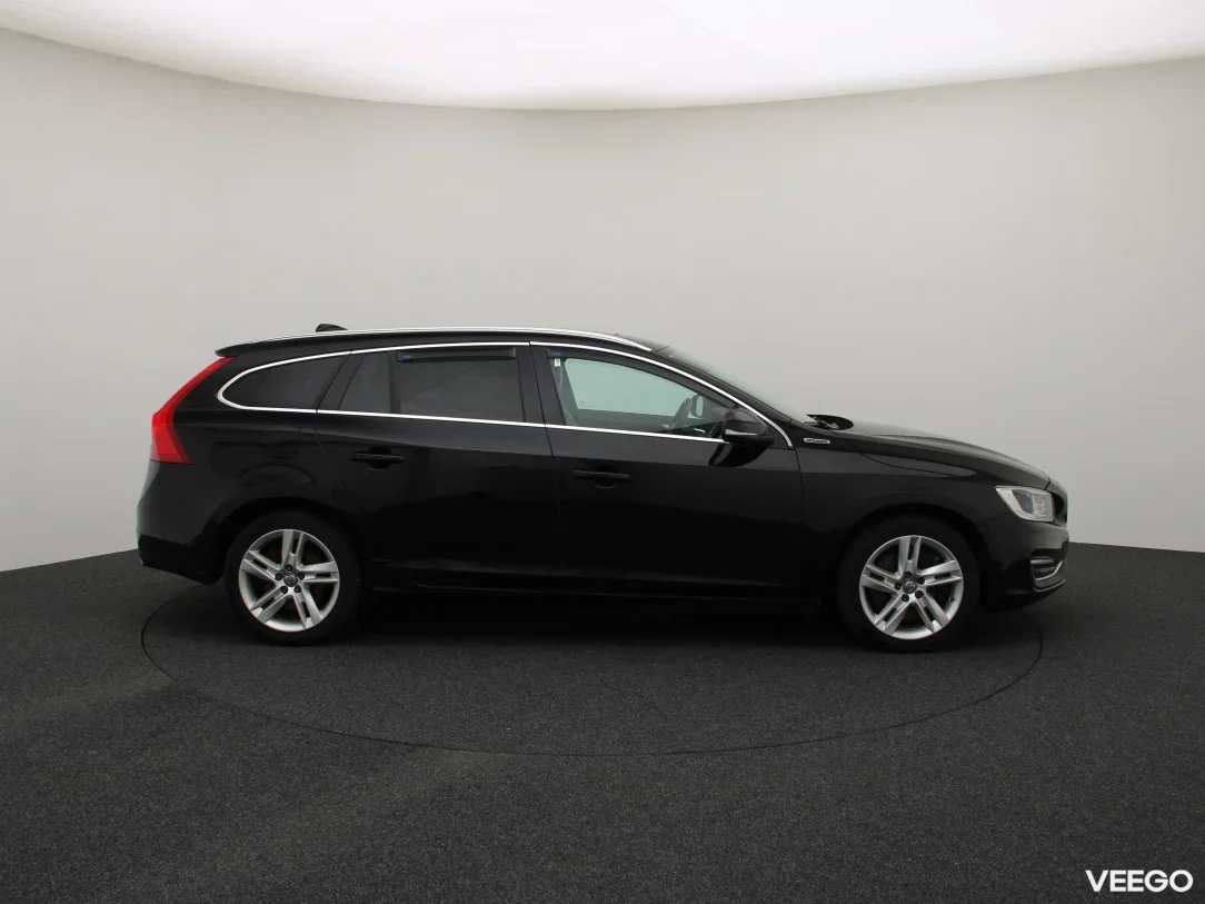 Volvo V60 2.4 208kW