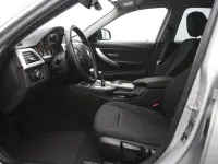 BMW 320 2 120kW thumbnail