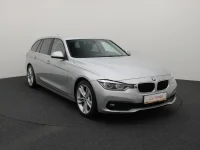 BMW 320 2 120kW thumbnail