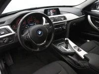 BMW 320 2 120kW thumbnail