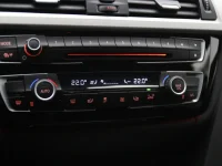 BMW 320 2 120kW thumbnail