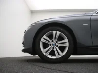 BMW 320 2 120kW thumbnail