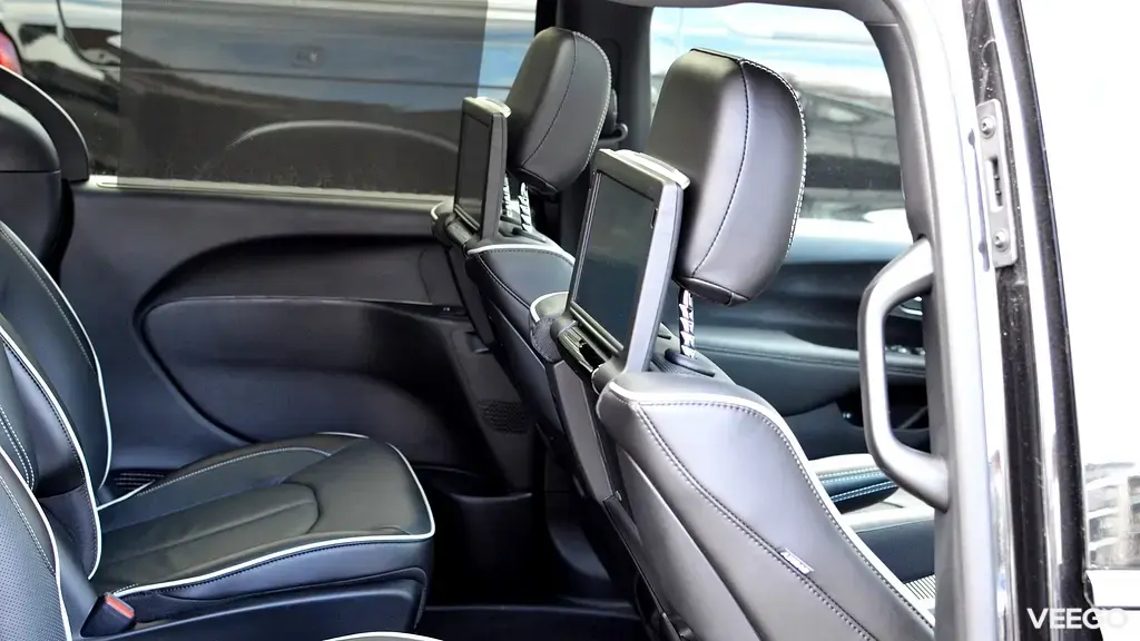Chrysler Pacifica LIMITED S Appearance PLUG-IN HYBRID 3.6 214kW