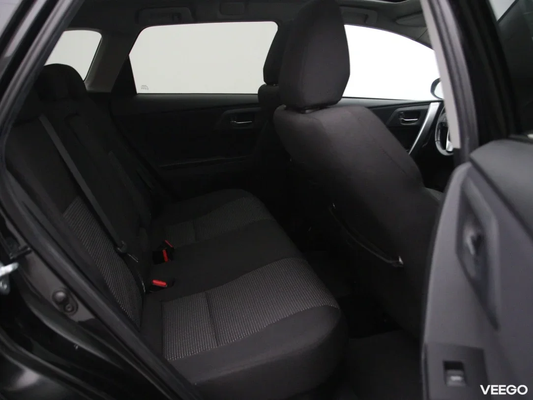 Toyota Auris 1.8 100kW