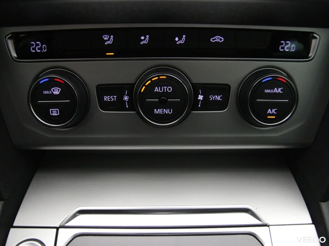 Volkswagen Passat 1.4 92kW