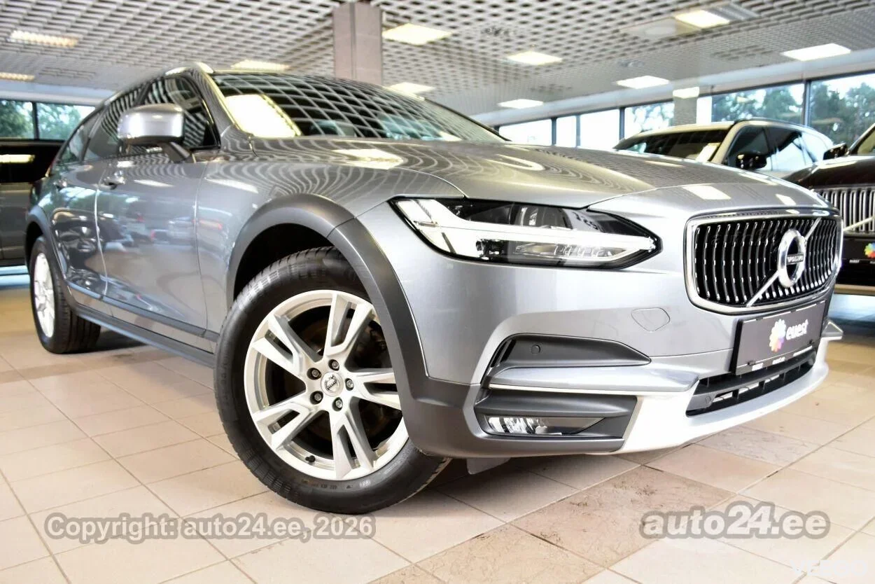 Volvo V90 Cross Country AWD CAM PRO BLACK EXTERIOR INTELLI 2 140kW