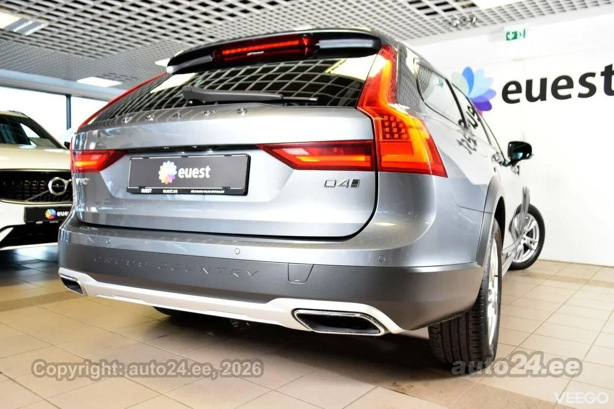 Volvo V90 Cross Country AWD CAM PRO BLACK EXTERIOR INTELLI 2 140kW
