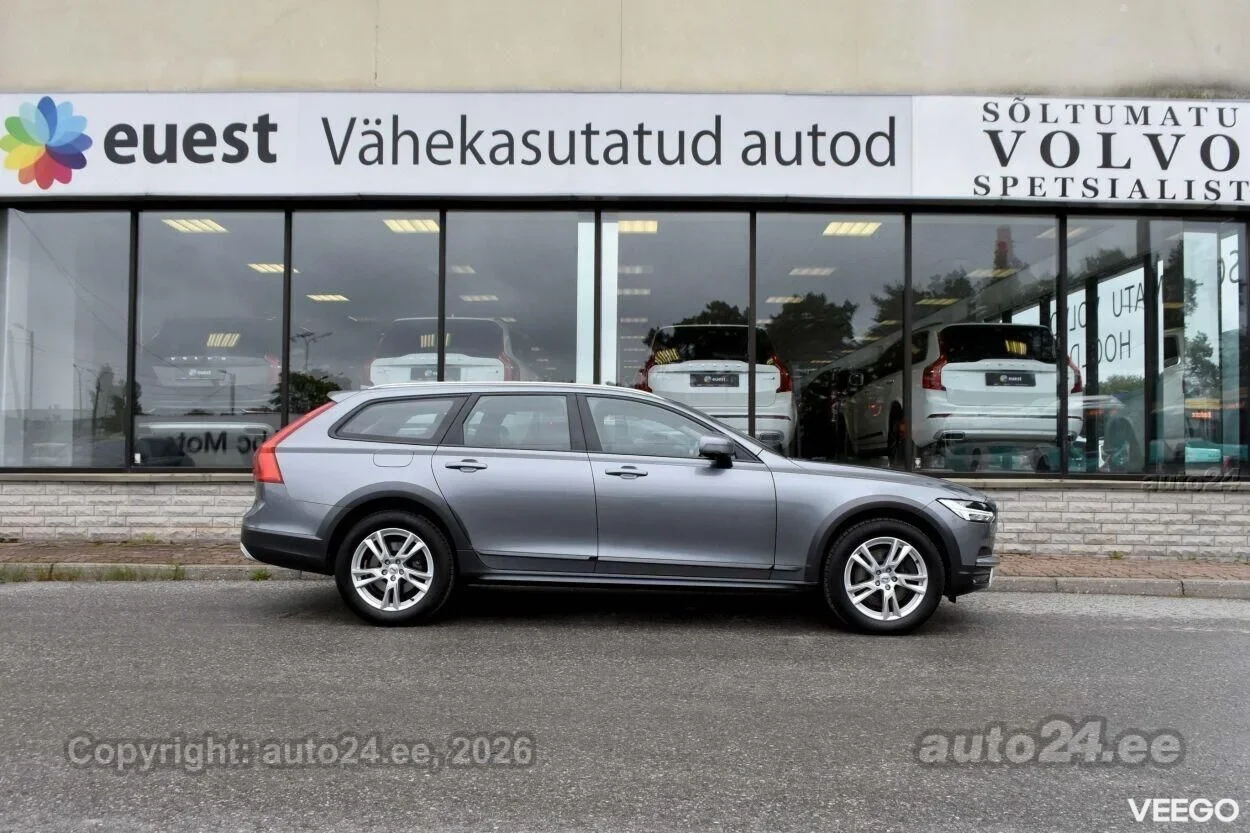 Volvo V90 Cross Country AWD CAM PRO BLACK EXTERIOR INTELLI 2 140kW