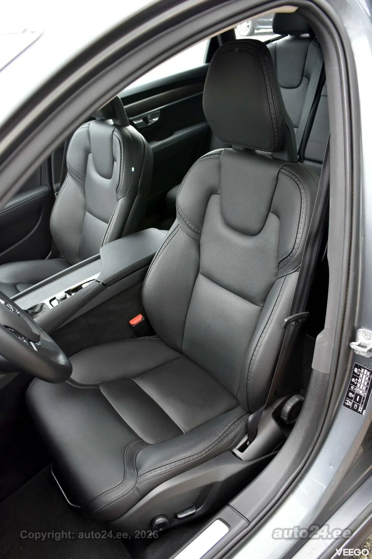 Volvo V90 Cross Country AWD CAM PRO BLACK EXTERIOR INTELLI 2 140kW