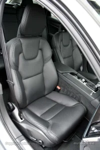 Volvo V90 Cross Country AWD CAM PRO BLACK EXTERIOR INTELLI 2 140kW thumbnail