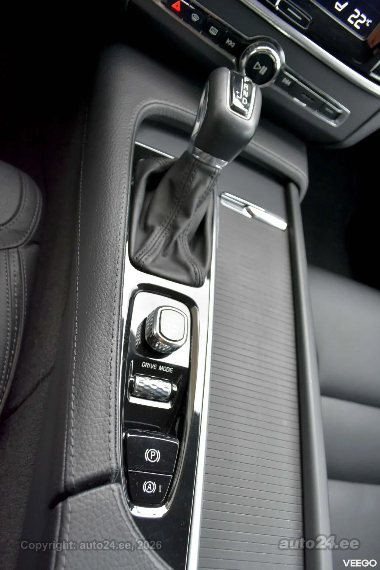 Volvo V90 Cross Country AWD CAM PRO BLACK EXTERIOR INTELLI 2 140kW