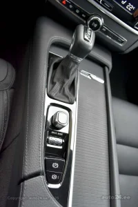 Volvo V90 Cross Country AWD CAM PRO BLACK EXTERIOR INTELLI 2 140kW thumbnail