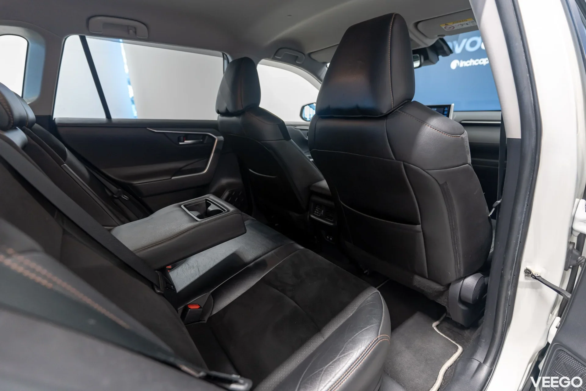 Toyota RAV4 Luxury Plus Hybrid 2.5 131kW