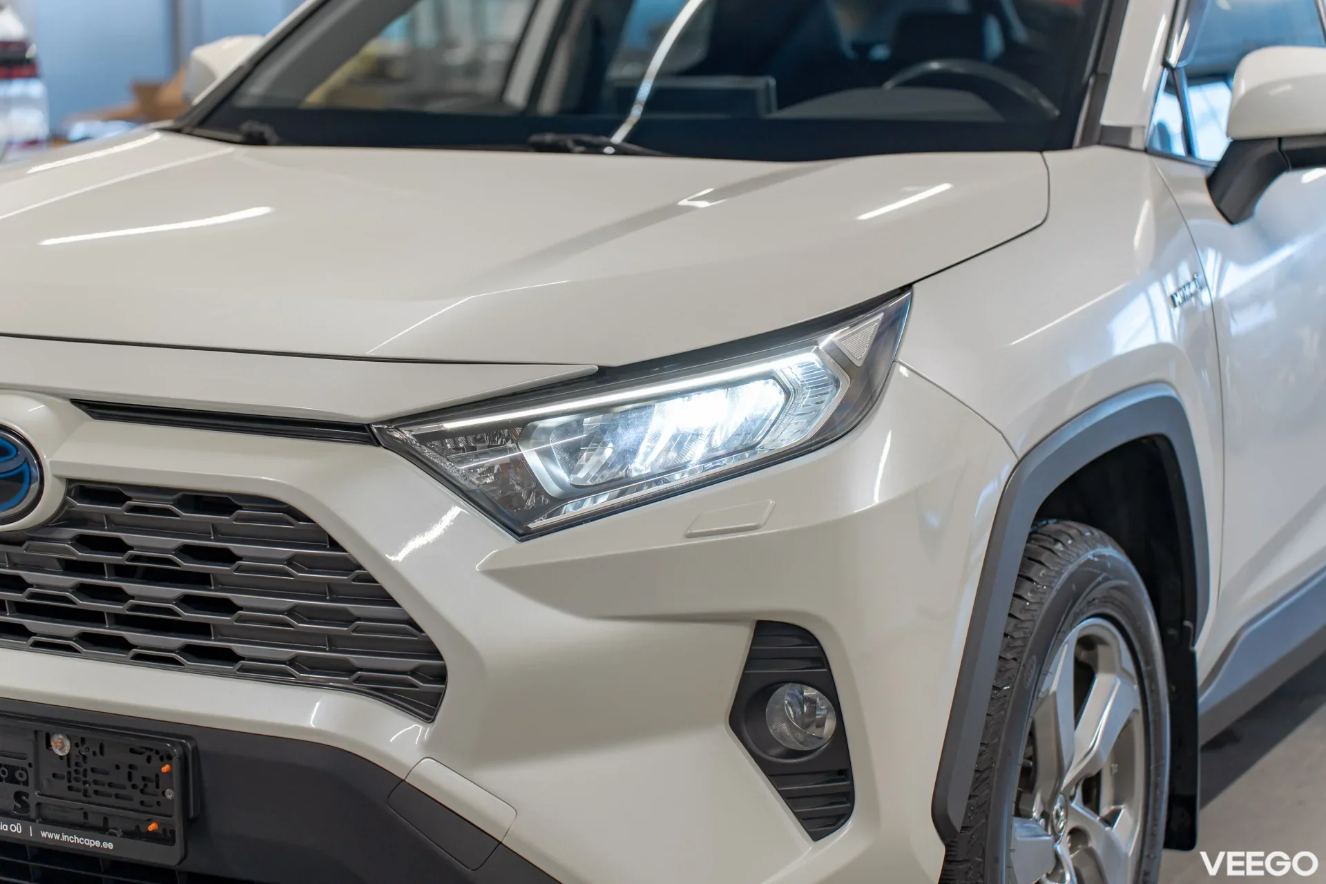 Toyota RAV4 Luxury Plus Hybrid 2.5 131kW