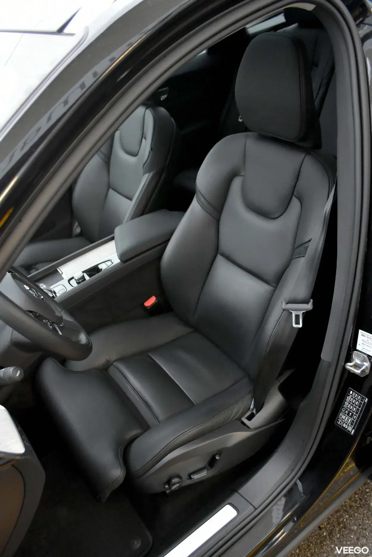 Volvo XC60 AWD B&W ULTIMATE BRIGHT XENIUM INTELLI 2 251kW