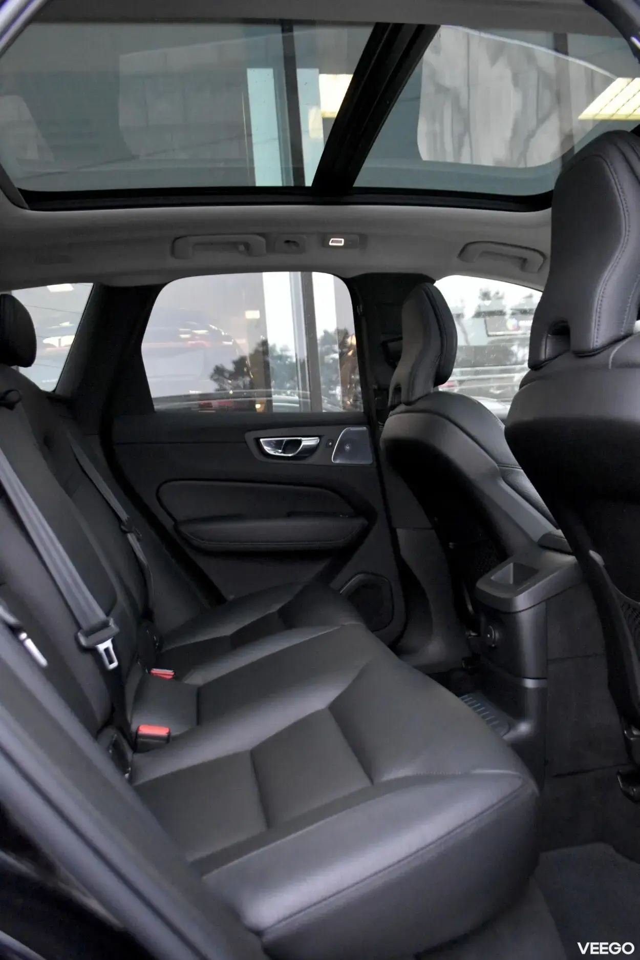 Volvo XC60 AWD B&W ULTIMATE BRIGHT XENIUM INTELLI 2 251kW