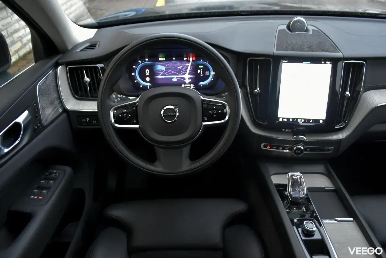 Volvo XC60 AWD B&W ULTIMATE BRIGHT XENIUM INTELLI 2 251kW