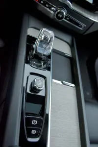 Volvo XC60 AWD B&W ULTIMATE BRIGHT XENIUM INTELLI 2 251kW thumbnail