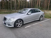 Mercedes-Benz E250 2.1 150kW thumbnail