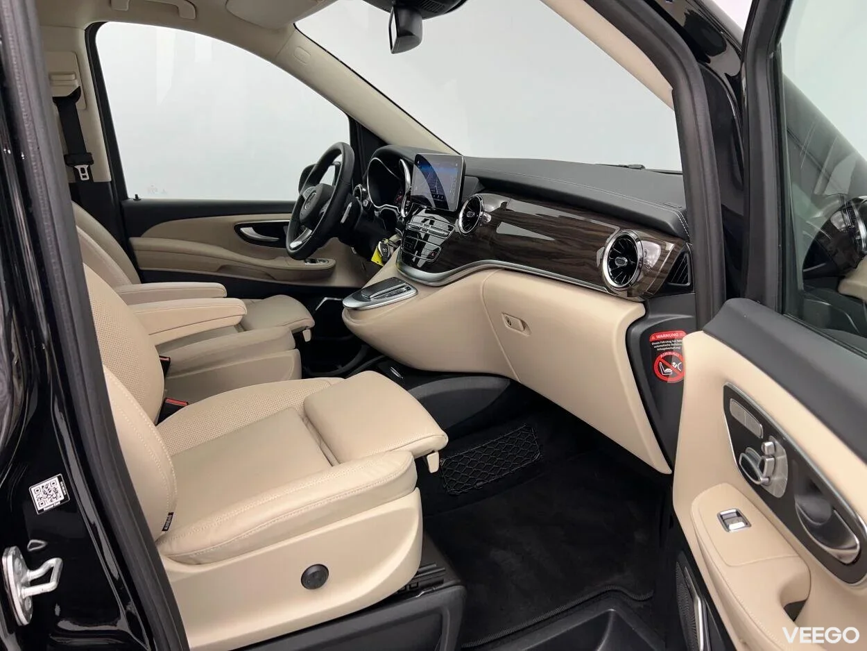 Mercedes-Benz V300 Avantgarde A2 d AMG Line 2 174kW