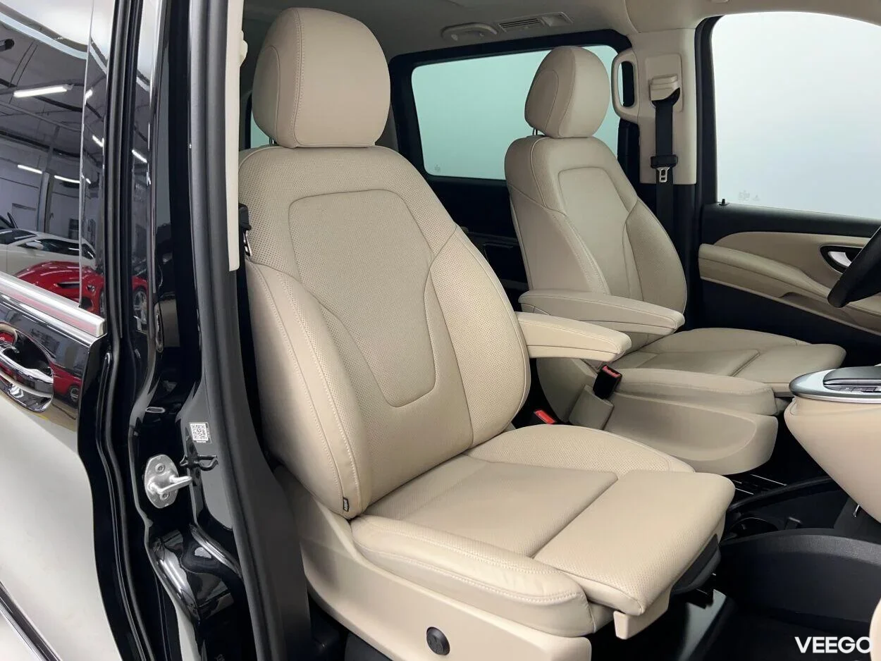 Mercedes-Benz V300 Avantgarde A2 d AMG Line 2 174kW