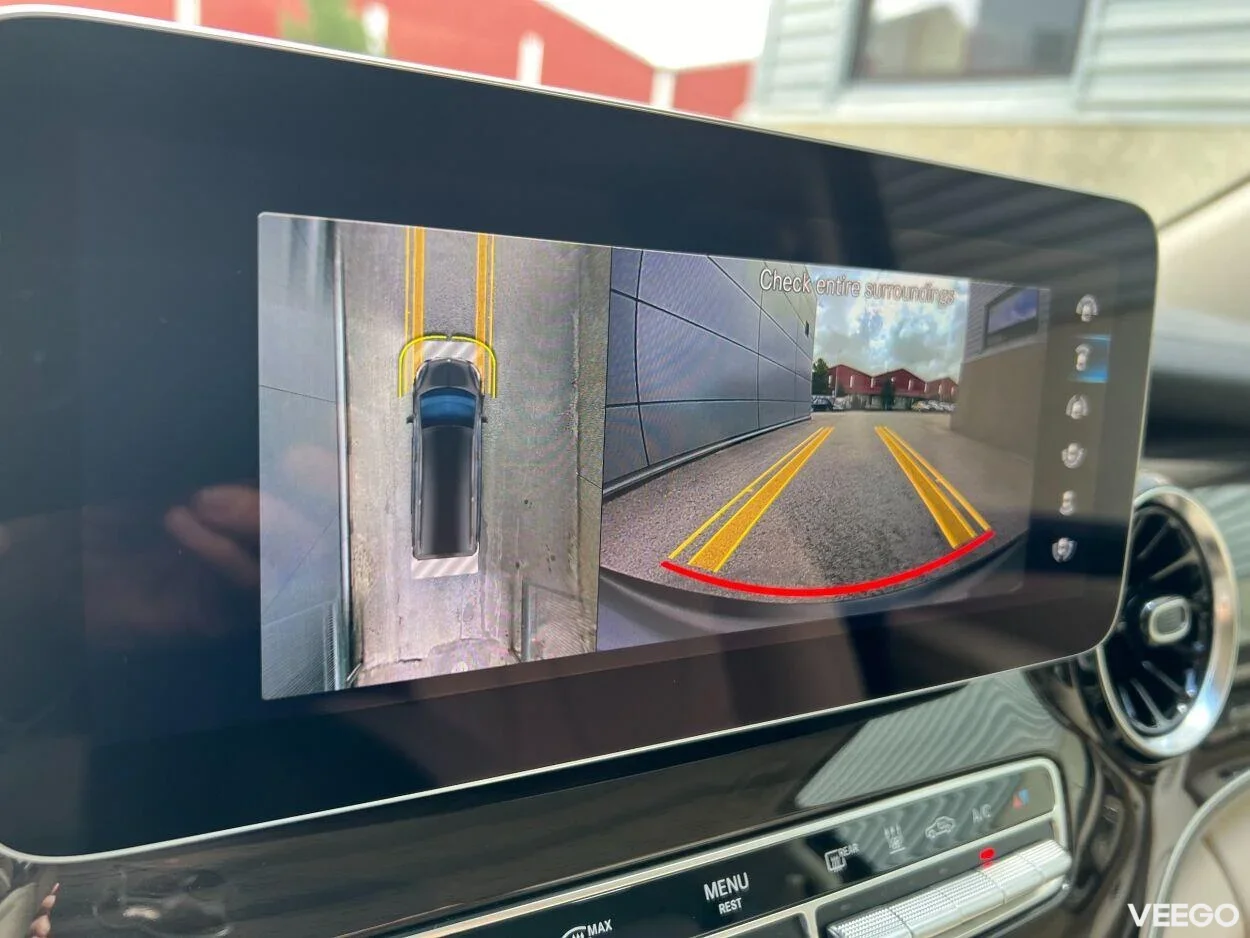 Mercedes-Benz V300 Avantgarde A2 d AMG Line 2 174kW