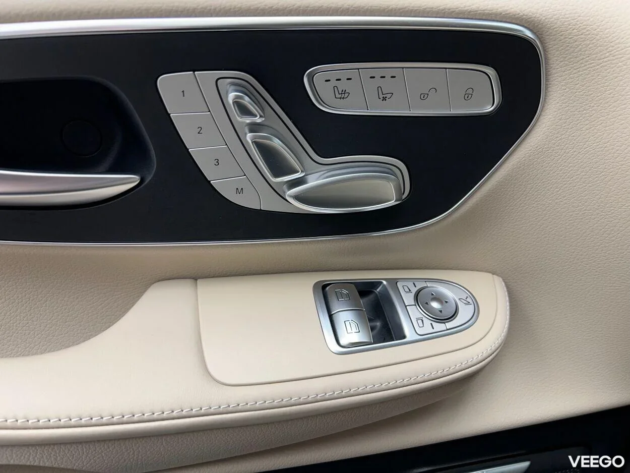 Mercedes-Benz V300 Avantgarde A2 d AMG Line 2 174kW