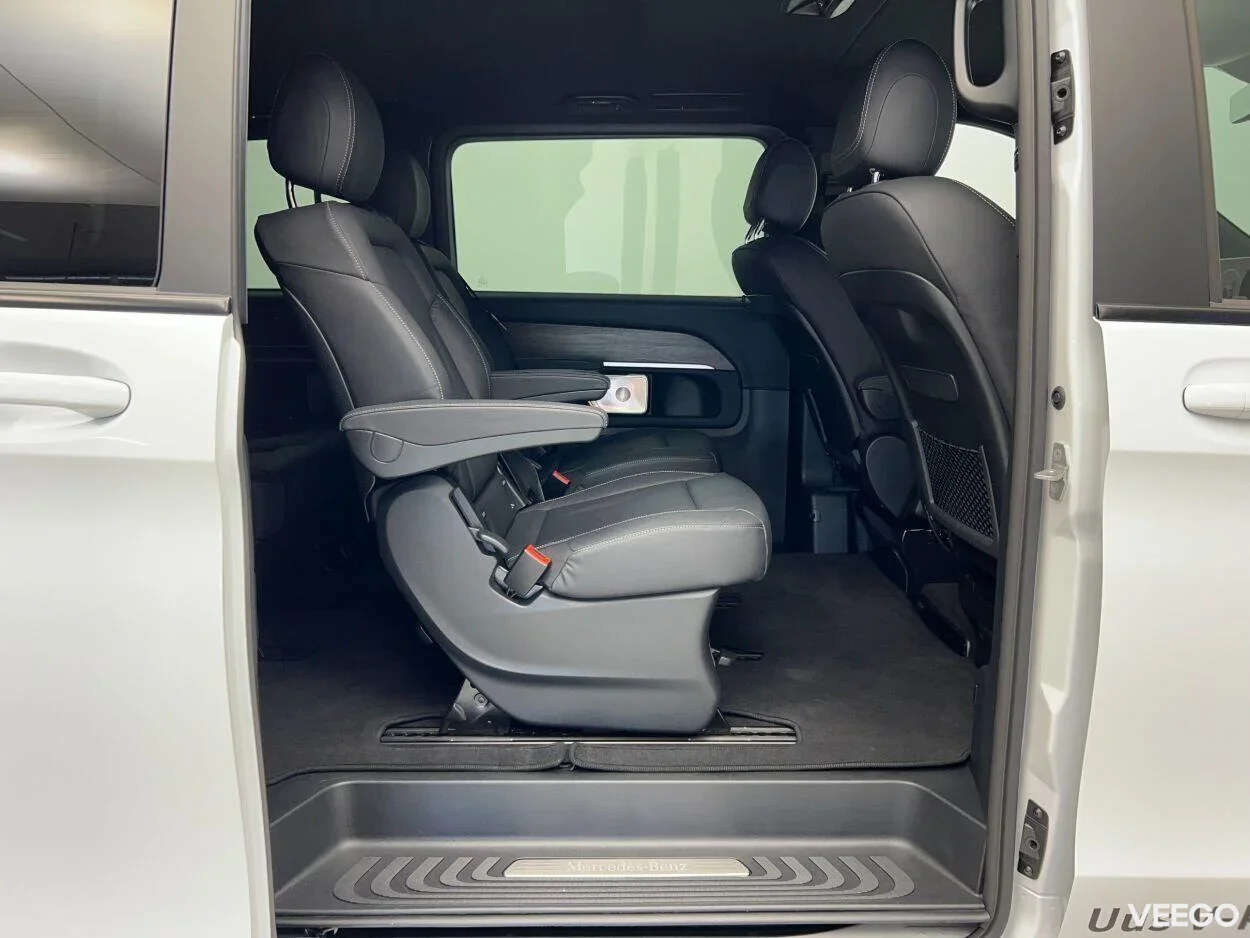 Mercedes-Benz V300 Avantgarde A2 d 4Matic AMG Line 2 174kW