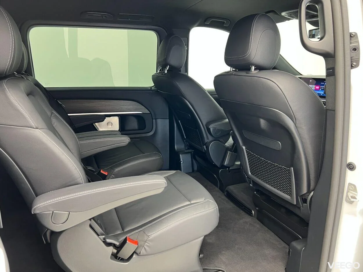 Mercedes-Benz V300 Avantgarde A2 d 4Matic AMG Line 2 174kW