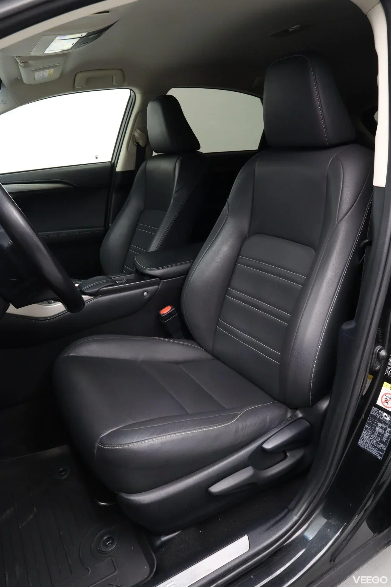 Lexus NX 300h AWD Business Line 2.5 114kW