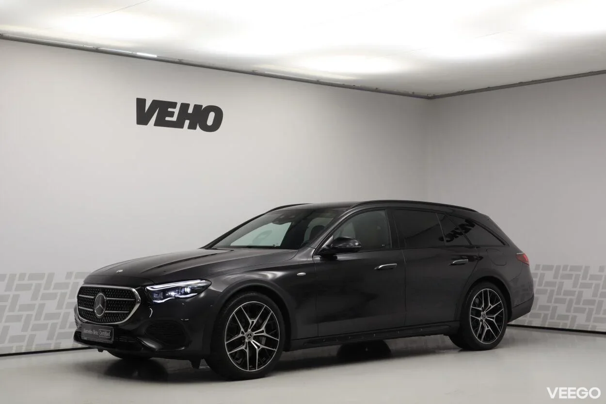 Mercedes-Benz E300 de 4Matic All Terrain Plug in Hybrid 2 145kW