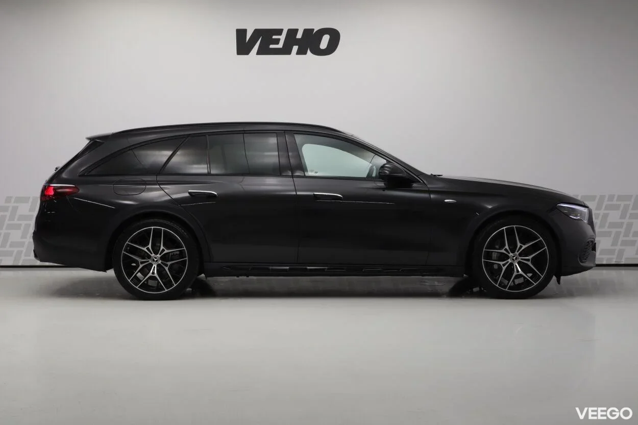 Mercedes-Benz E300 de 4Matic All Terrain Plug in Hybrid 2 145kW