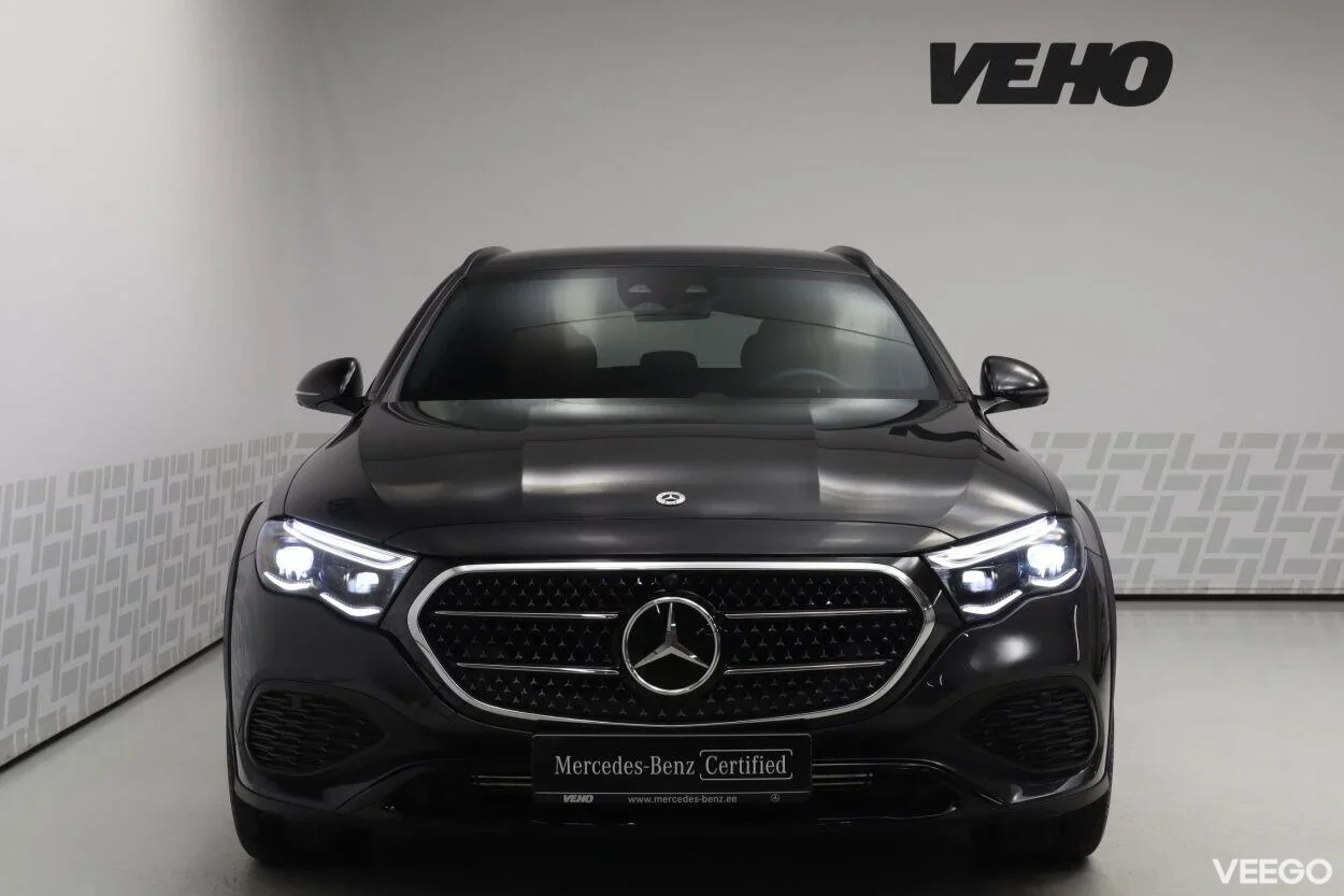 Mercedes-Benz E300 de 4Matic All Terrain Plug in Hybrid 2 145kW