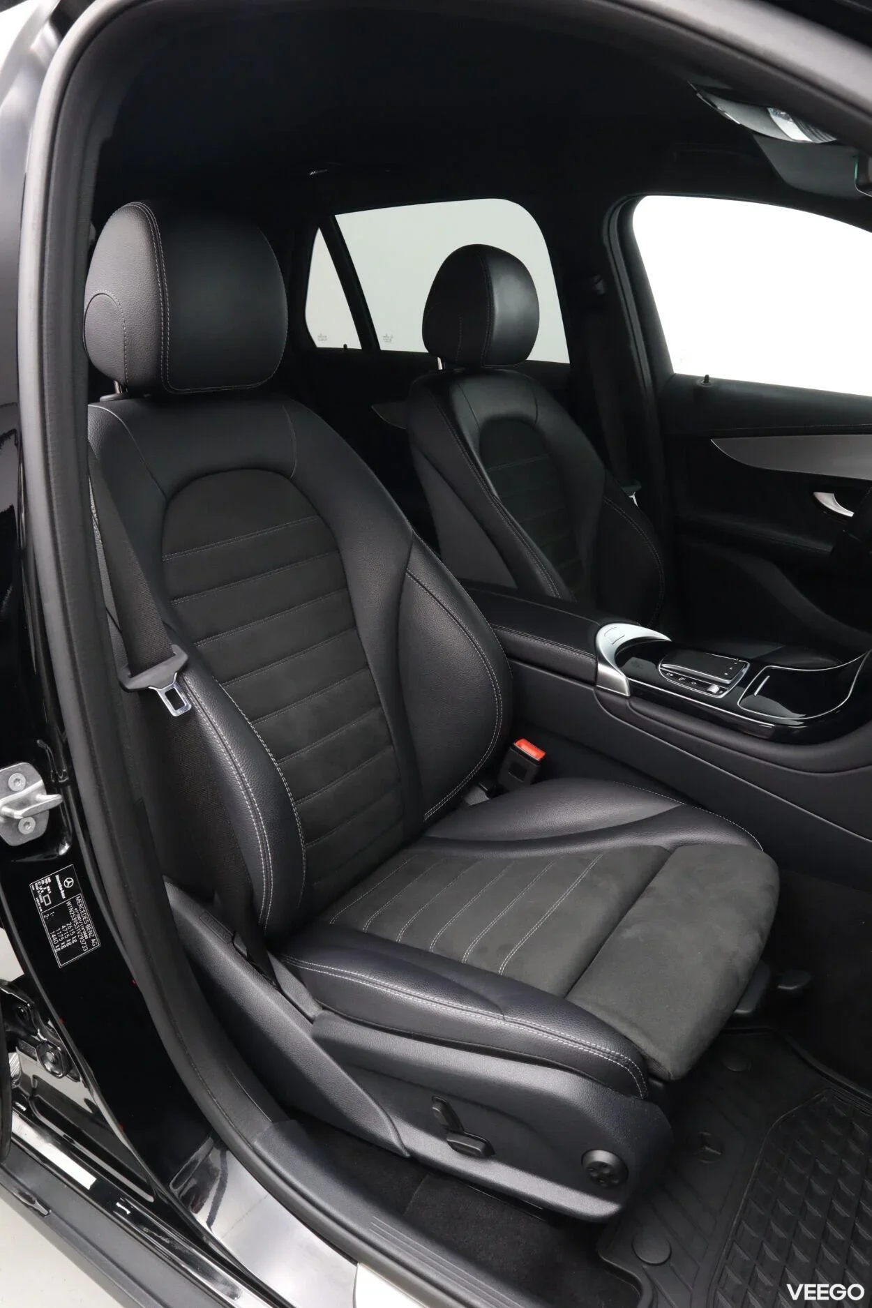 Mercedes-Benz GLC300 e 4MATIC AMG 2 155kW