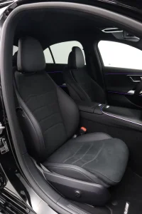 Mercedes-Benz E200 4MATIC 2 150kW thumbnail