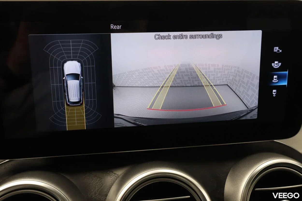 Mercedes-Benz GLC200 4MATIC AMG Off-Roader 2 145kW