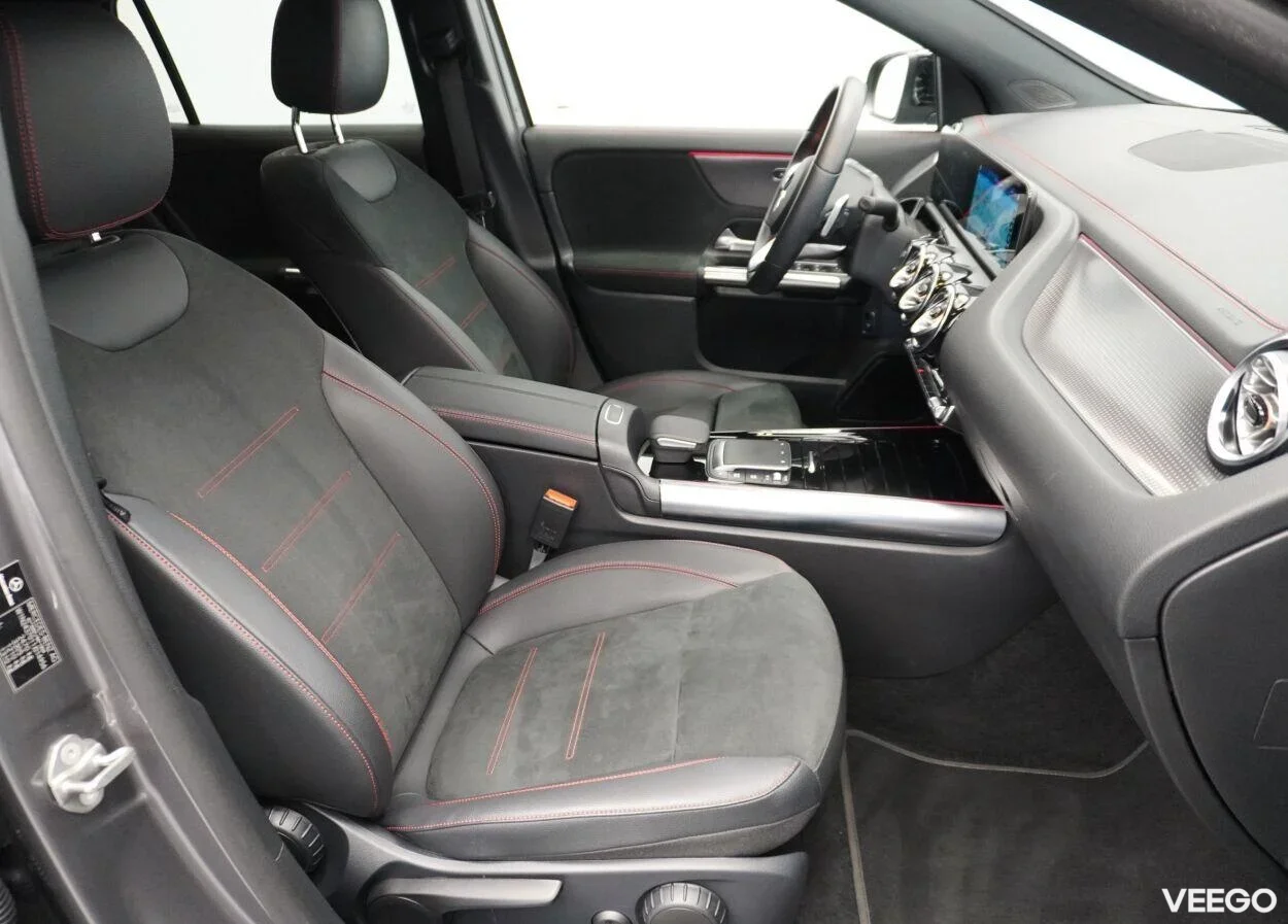 Mercedes-Benz EQA: EQA 250 AMG Line 80kW