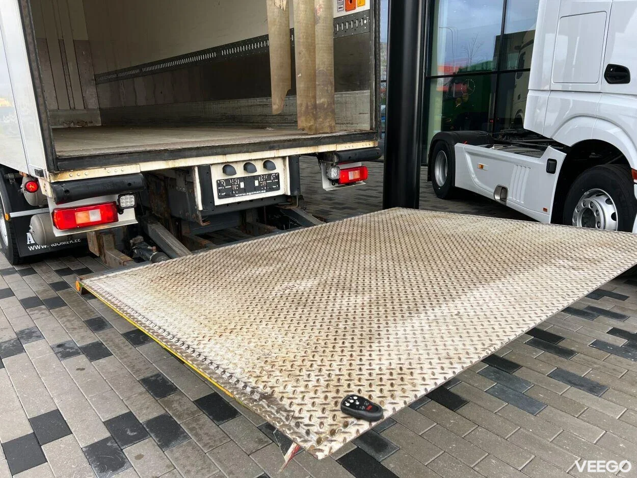 Volvo FM 370 Külmik Carrier avatava küljega 10.8 278kW