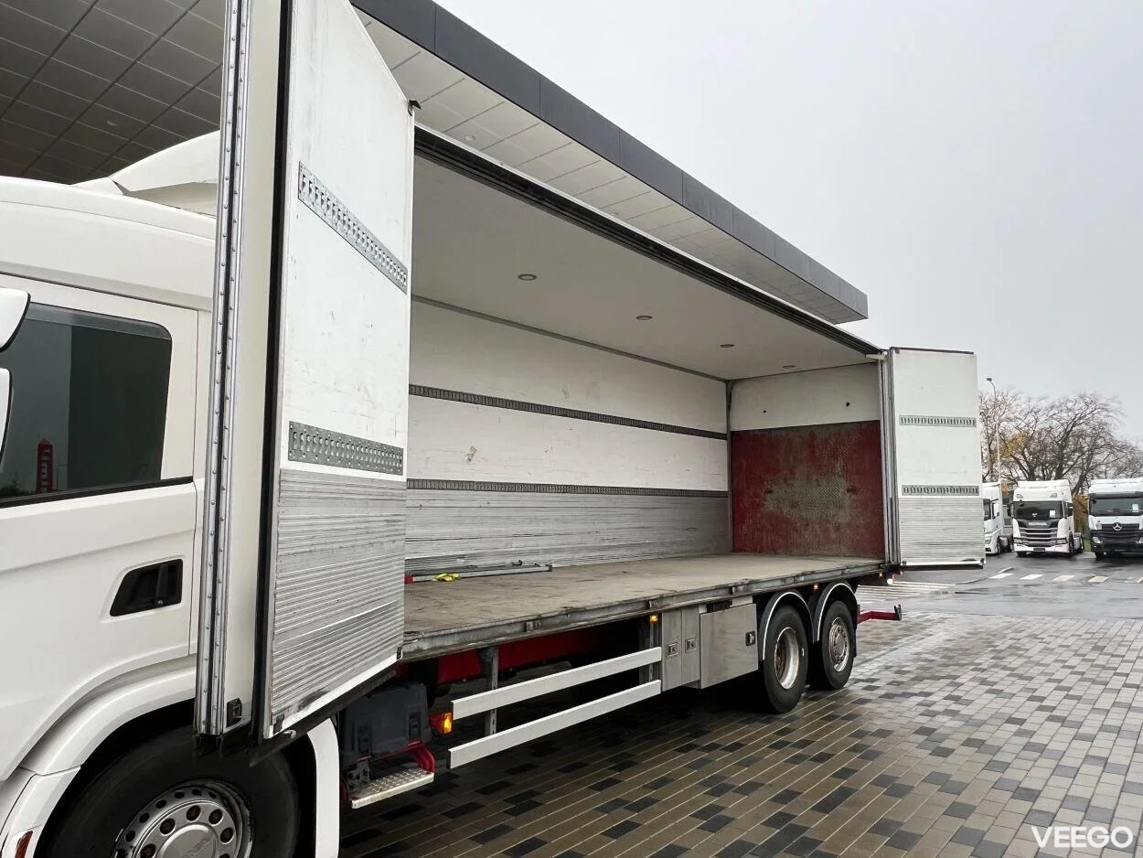 Scania G360 6X2 Avatava küljega 12.7 331kW