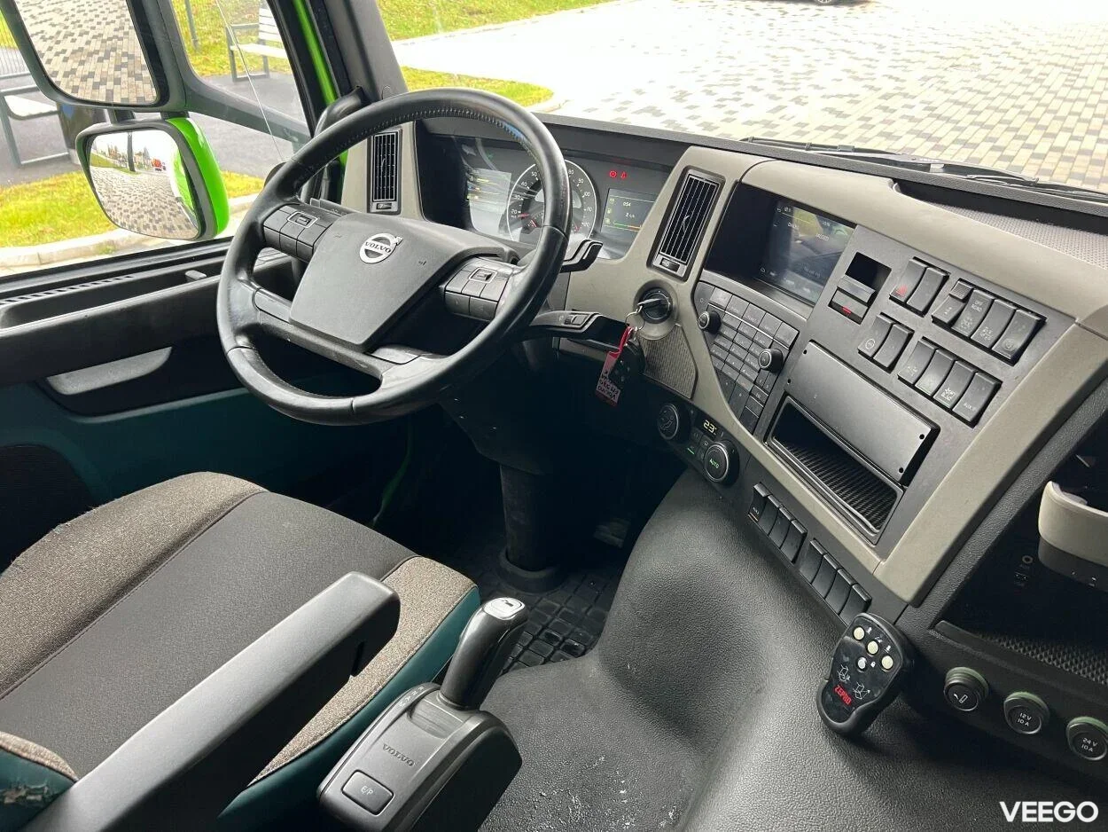 Volvo FM 370 Külmik Carrier avatava küljega 10.8 278kW