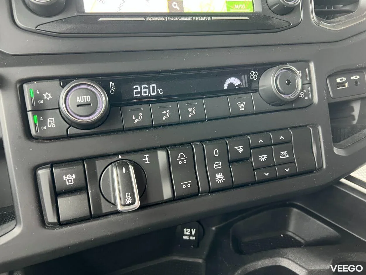 Scania G360 6X2 Avatava küljega 12.7 331kW