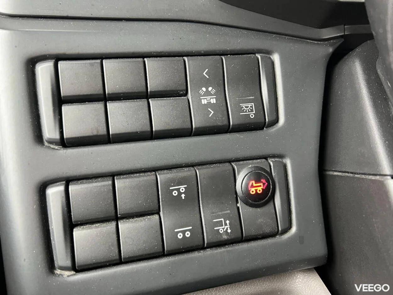 Scania G360 6X2 Avatava küljega 12.7 331kW