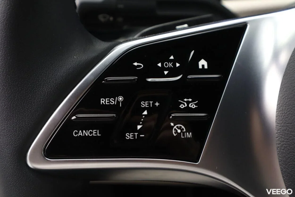 Mercedes-Benz A180 Progressive 1.3 100kW