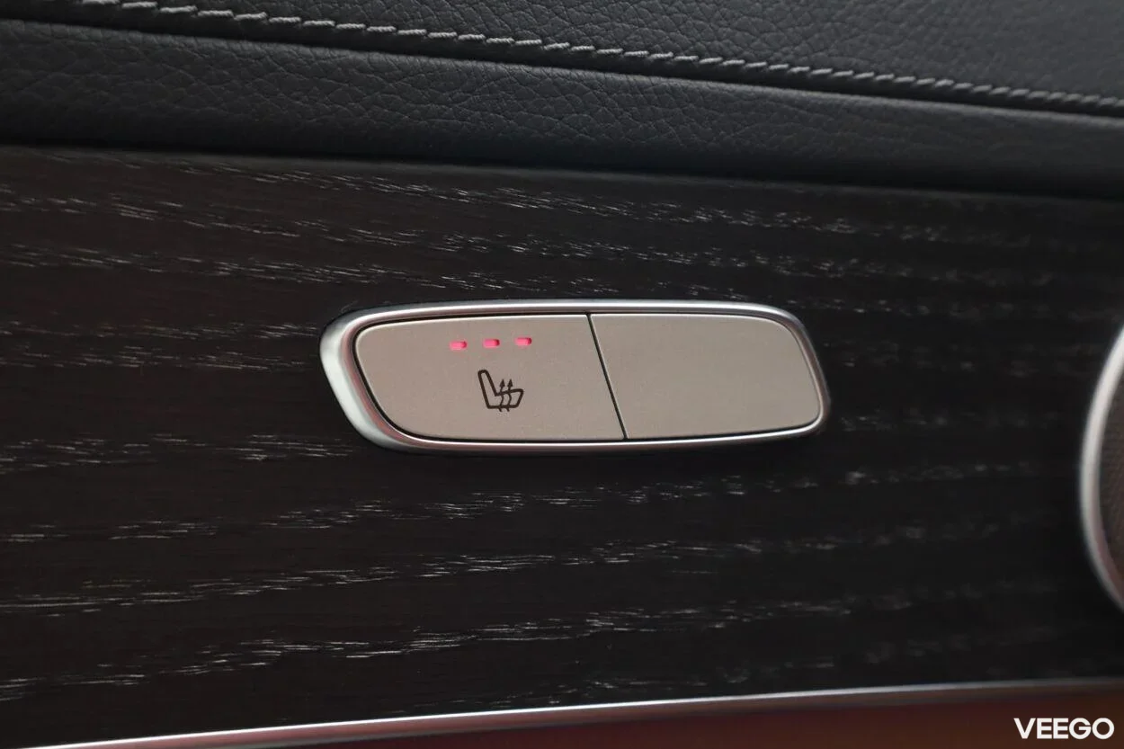 Mercedes-Benz GLC300 4Matic Coupe AMG 2 190kW