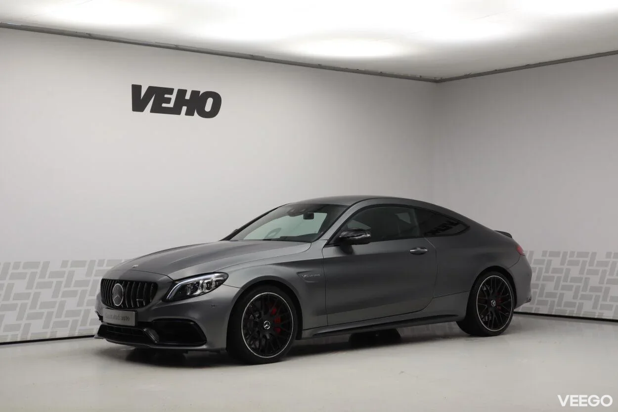 Mercedes-Benz C63 AMG Coupe 4 375kW